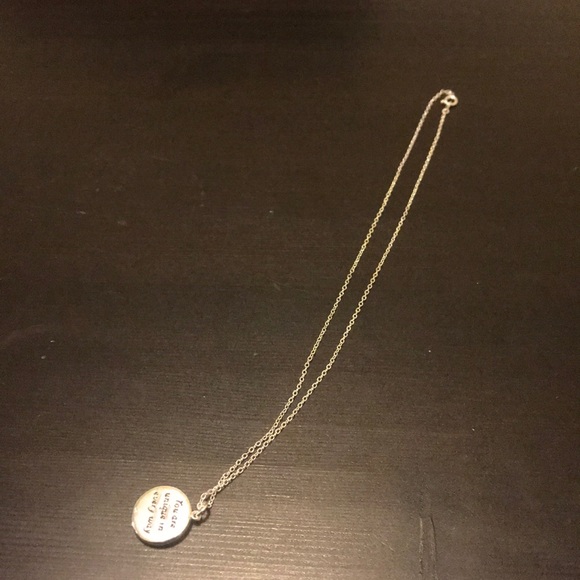 Silver snowflake necklace - Picture 4 of 4